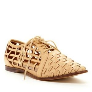 Coconuts. "Gimlet" by Matisse